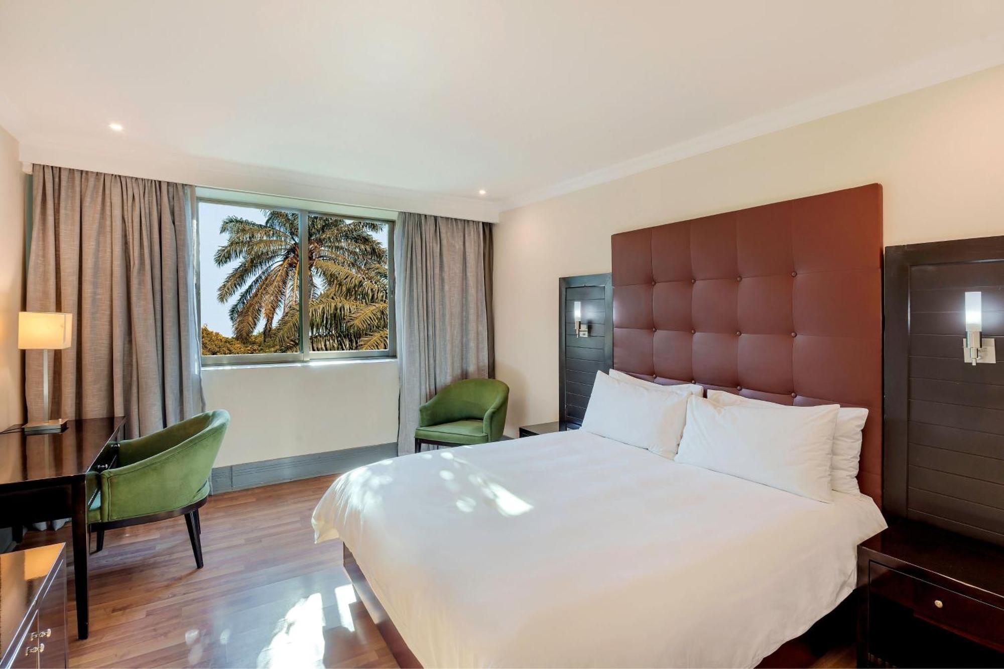 Protea Hotel By Marriott Лусака Екстер'єр фото