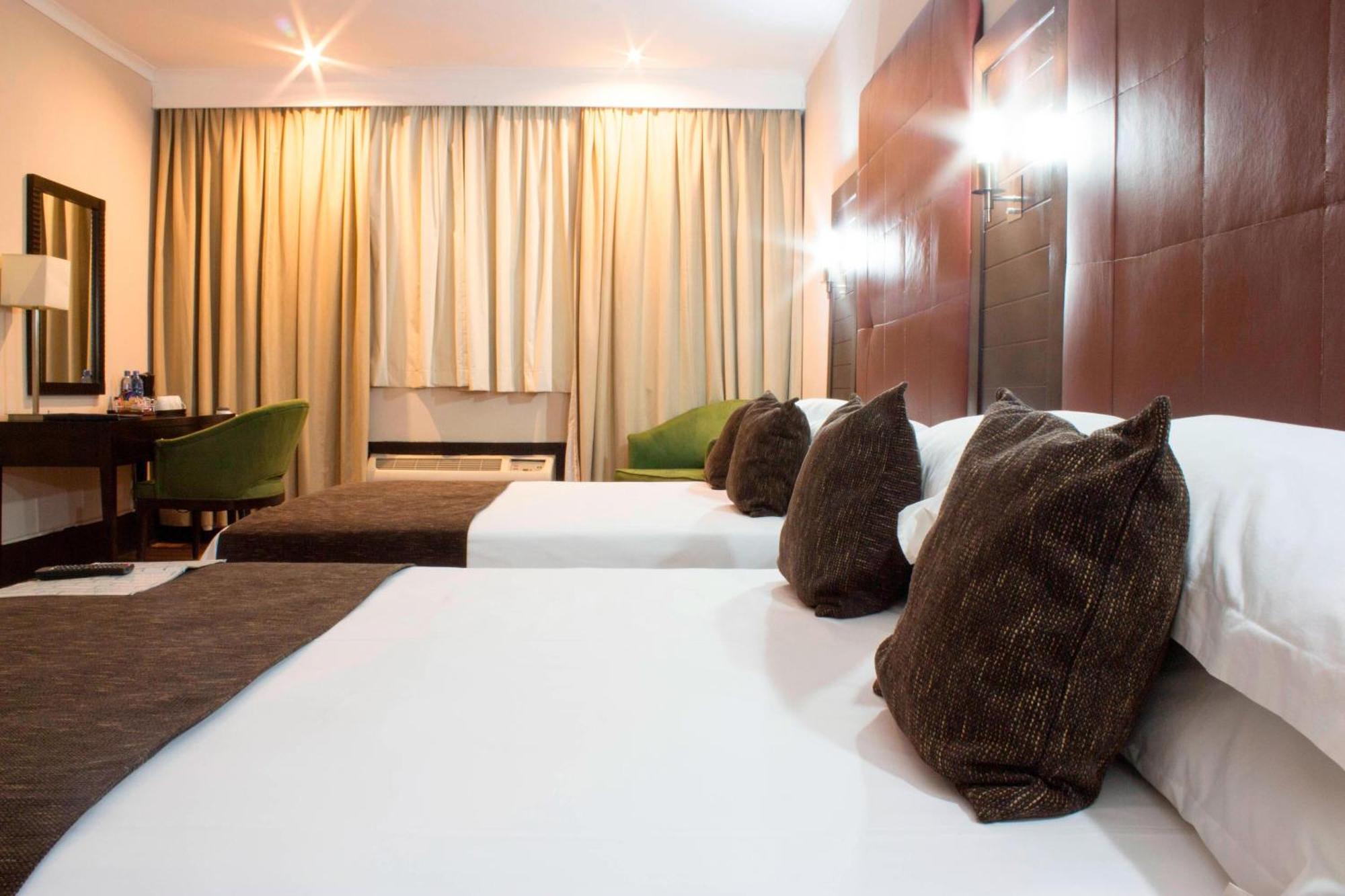 Protea Hotel By Marriott Лусака Екстер'єр фото